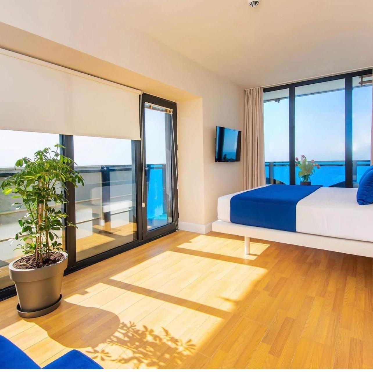 Orbi City Suite Batumi Eksteriør billede